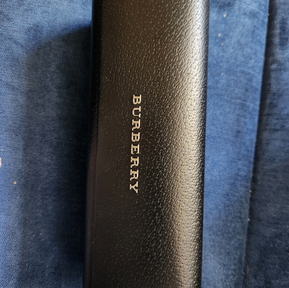 Burberry Sunglasses - Picture 2 of 7
